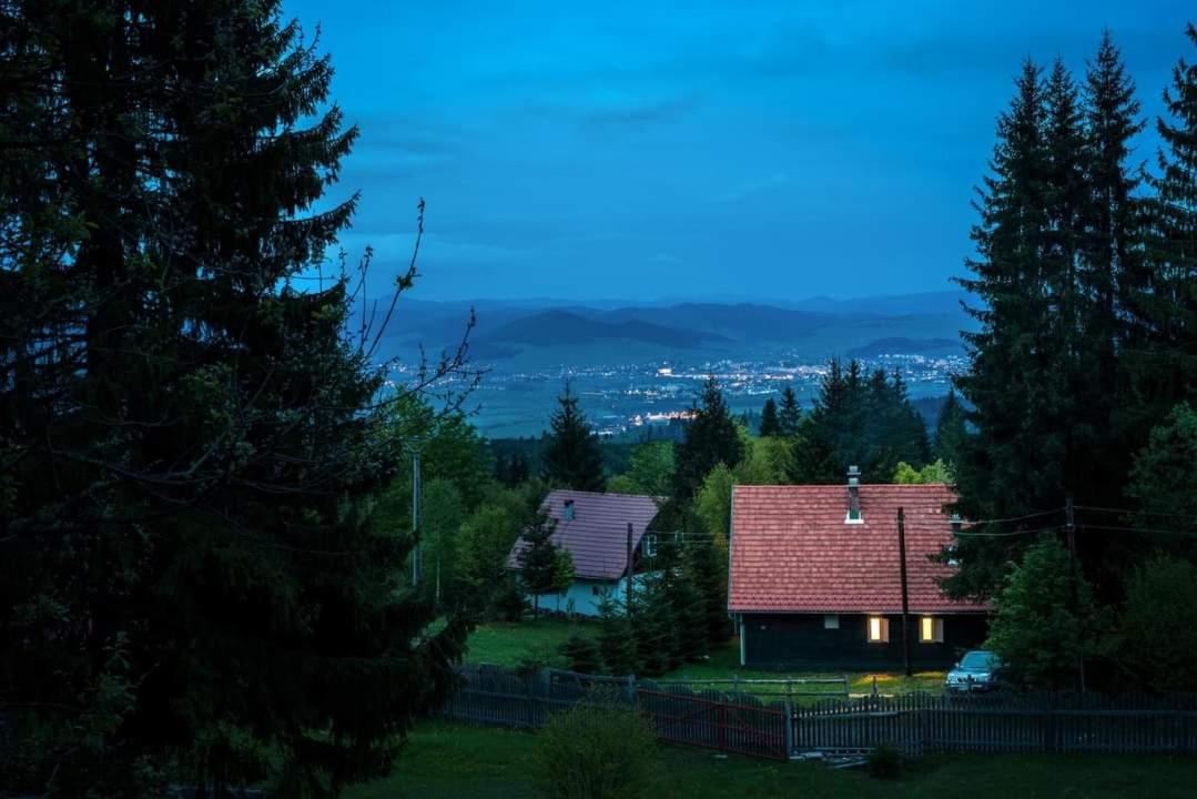 Villa Piricske Pihenohaz à Ciceu Extérieur photo