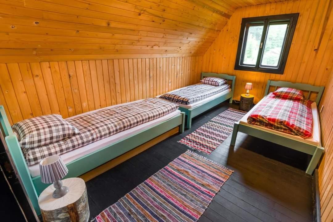 Villa Piricske Pihenohaz à Ciceu Extérieur photo